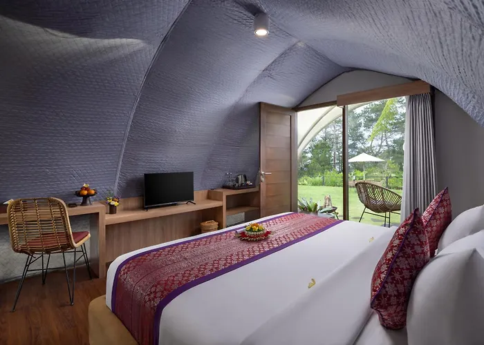 Отель Pramana Zahill 4*